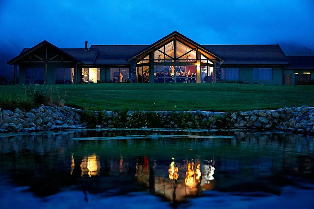 Koura Bay Golf Resort Kaikoura Exterior photo